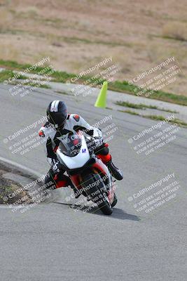 media/Mar-05-2023-TrackXperience (Sun) [[a95d40e56a]]/Group 2/session 2 turn 4/